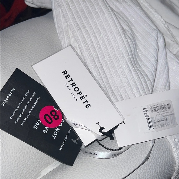 Retrofete White Bridal Dress - Picture 3 of 4